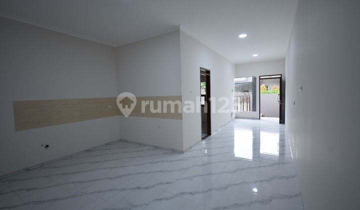 Rumah Baru Type Minimalis Di Taman Holis Indah 2