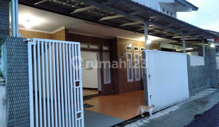Rumah Asri di Margahayu Permai