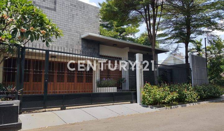 Rumah Hook Di Daerah Kemang Jakarta Selatan 1