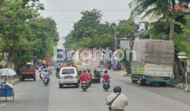 RADEN PATAH RUMAH STRATEGIS JALAN RAYA SEMARANG 2