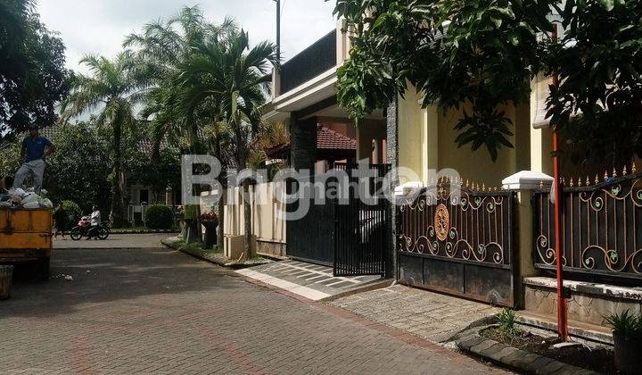 Rumah besar bukit Cemara tujuh 2