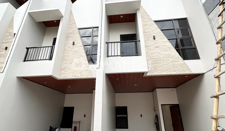 Elegant Utan Kayu Townhouse at an Affordable Price Elegant Utan Kayu Townhouse at an Affordable Price