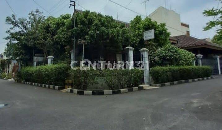 Rumah Hoek Siap Huni Di Perumahan Yang Strategis Di Duren Sawit 1