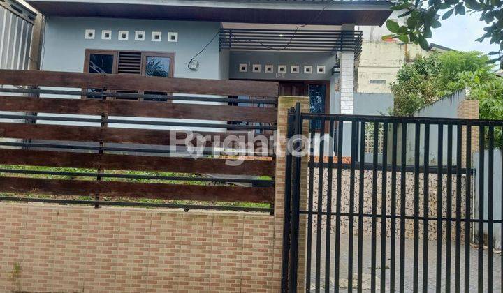 RUMAH CANTIK MINIMALIS 2 LANTAI HARGA TERMURAH 1