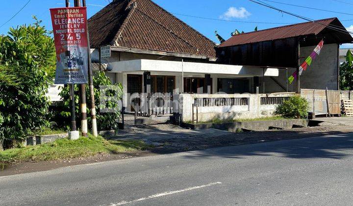 RUMAH UNTUK USAHA DEPAN PATUNG SOEKARNO SOLO BARU 2