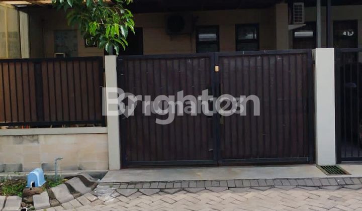 RUMAH 2 LANTAI, SIAP HUNI, LOKASI CLUSTER DEPAN RUMAH 2 LANTAI, SIAP HUNI, LOKASI CLUSTER DEPAN