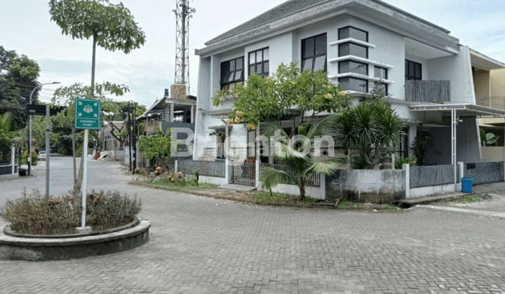 RUMAH TINGGAL SIAP HUNI LOKASI HOOK PERUMAHAN MASJID AGUNG RESIDENCE 1