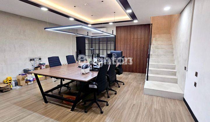 Rumah Kantor Dengan Konsep Modern Minimalis Taman Ubud Lippo Karawaci Tangerang 2