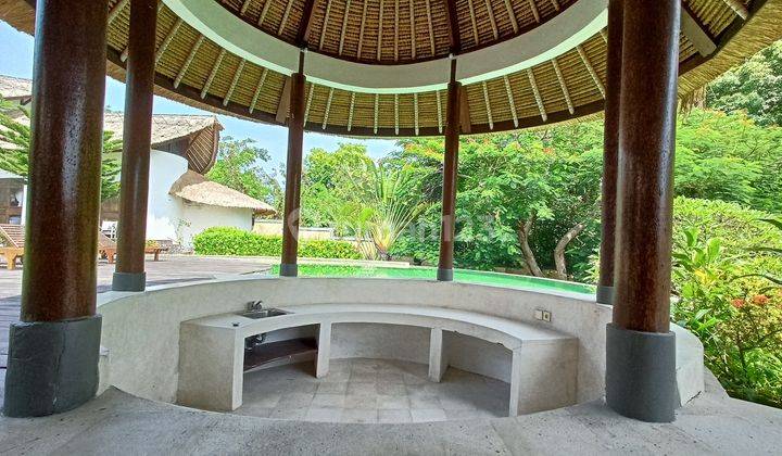 Freehold - Exquisite Oasis Luxurious 6-Bedroom Villa with Pool in Canggu 2