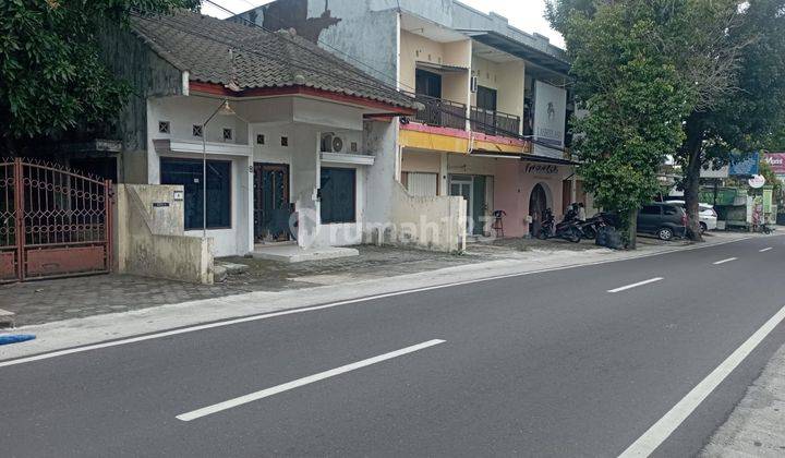 Rumah & Toko Lokasi Strategis di Condong Catur Depok Sleman 1