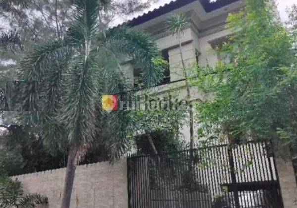 Rumah Mewah di Belakang Tomang Hero Jakarta Barat Row Jalan Lebar 1