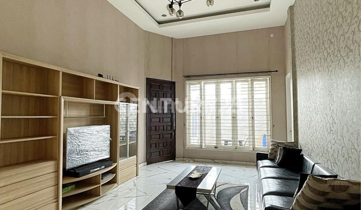 Rumah Ready Bulan Mei Di Kebayoran Lama, Jakarta Selatan. Rumah Ready Bulan Mei Di Kebayoran Lama, Jakarta Selatan.