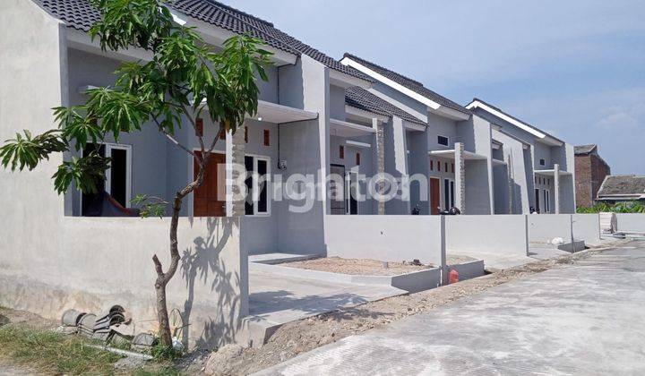 RUMAH PREMIUM MURAH SIAP HUNI DI BANJARDOWO BANGETAYU WETAN 1