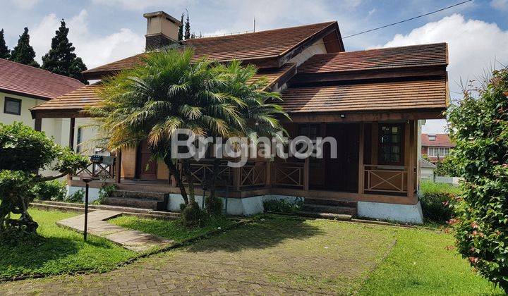 Villa Istana Bunga 1 Lantai type Wood Cabin + Chimney (Full Furnished) 1