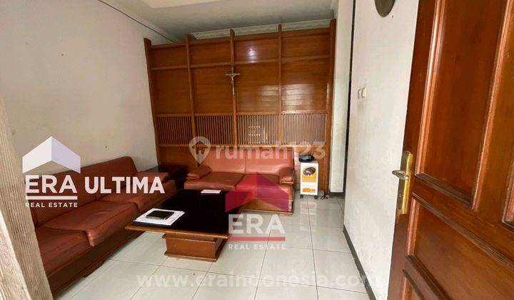 Rumah Siap Huni Bagus Semi Furnish di Setrasari 1