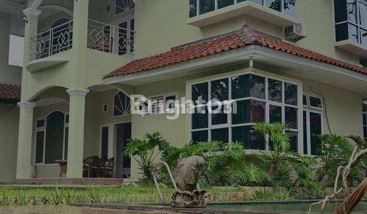 RUMAH BESAR MEWAH DAN TANAH LUAS DIPUSAT KOTA DEPOK 1