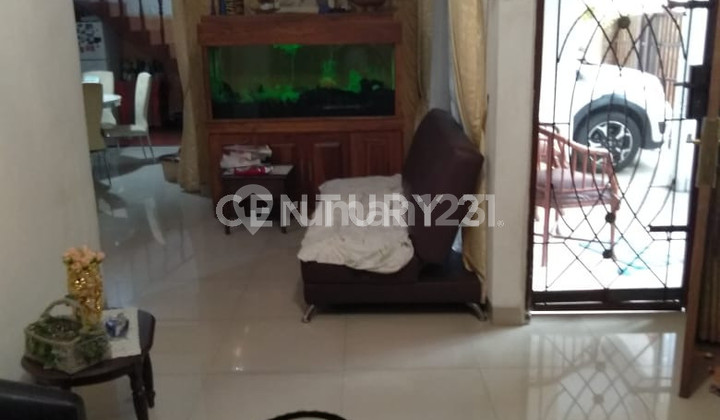 Rumah 2 Lantai Lokasi Strategis Di Rawamangun Muka Selatan S7331 Rumah 2 Lantai Lokasi Strategis Di Rawamangun Muka Selatan S7331
