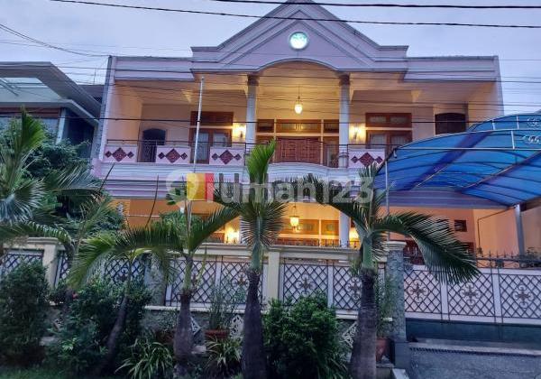 Rumah Mewah Komplek Elite Full Furnished Duren Tiga Jakarta Timur. Rumah Mewah Komplek Elite Full Furnished Duren Tiga Jakarta Timur.