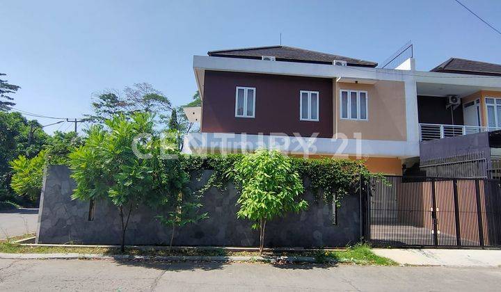 Rumah Baru Full Furnished Di Hook Taman Holis Indah 2 THI Bandung 1