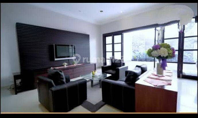 RUMAH MODERN TROPIS SIAP HUNI DI CENTRAL PARK KLAMPIS REGENCY 1