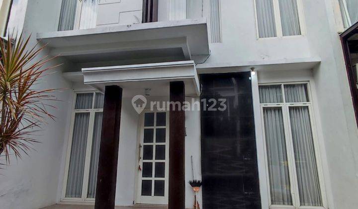 RUMAH 2 LANTAI SIAP HUNI SHM DEKAT SUHAT KOTA MALANG 1