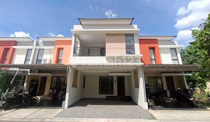 Nice House on Jl Melati Loka Graha Raya Bintaro Jaya
