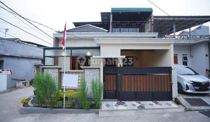 Rumah Luas 2 Lantai SHM Dekat The Park Sawangan Harga Nego Siap Kpr J17989 1