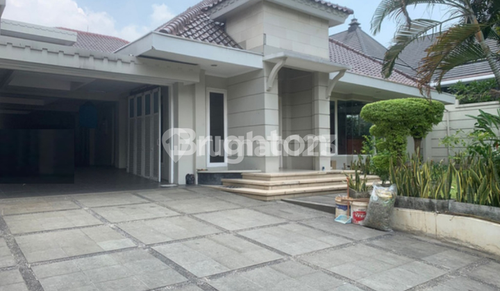 For Rent Luxury House In Menteng With Swimming Pool 2