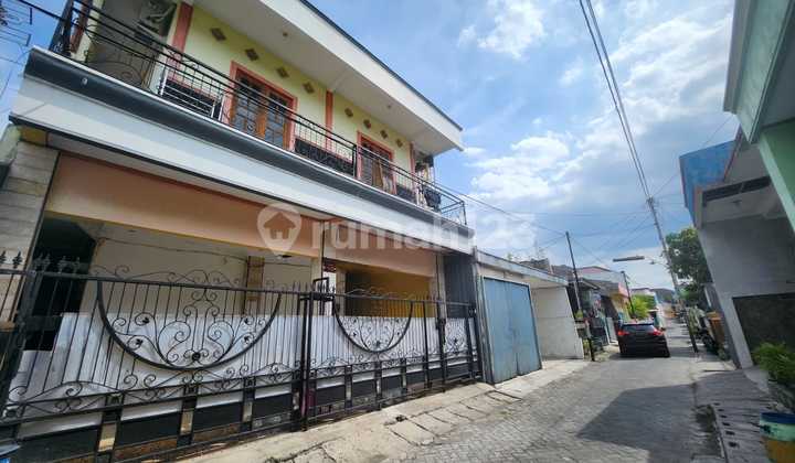 Two-Story Boarding House in East Semarang with 14 Air-Conditioned Bedrooms 1