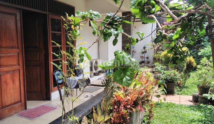 Rumah Bangunan Lama Kokoh Terawat  Tanah Kusir 1