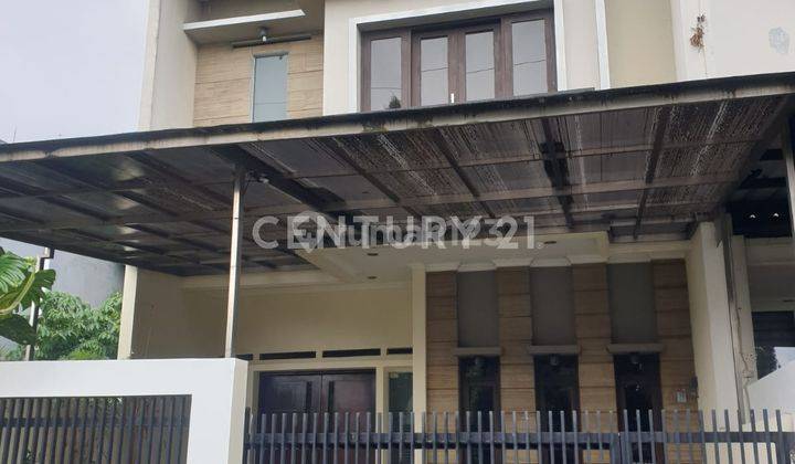 Rumah Modern Siap Huni Singgasana Pradana Kota Bandung 1