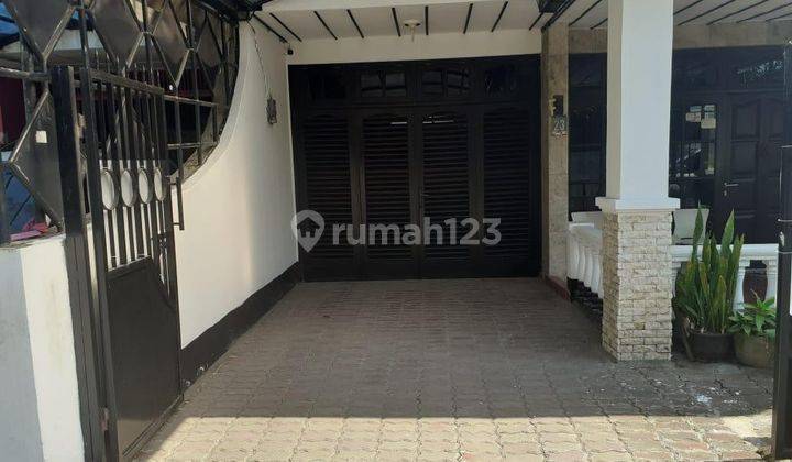 Rumah 2 Lantai Terawat Strategis Dekat Kampus Di Cikutra 2