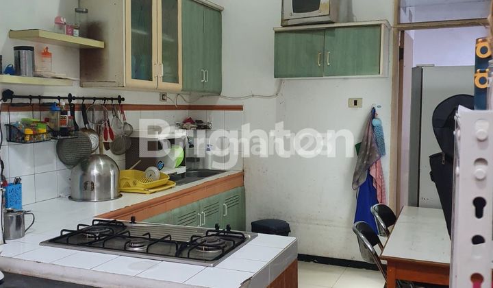 RUMAH TERAWAT di VILLA GOLF MALANG 2