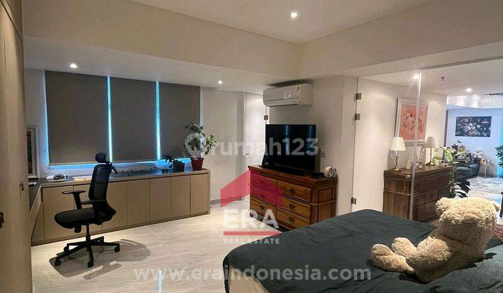 MANHATAN CONDOMINIUM FULL FURNISHED LANTAI 10 VIEW JLN GATSU 2