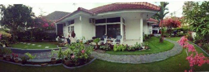 Rumah Cantik Terawat di Setrasari Bandung 1