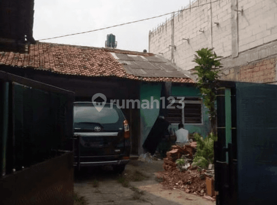 Rumah Tua di Meruya Selatan Harga Termurah Luas Tanah 300m2 2