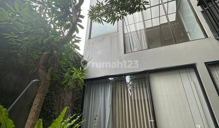 Rumah Siap Huni dan Bagus dengan design modern di Bintaro Pesanggrahan 2