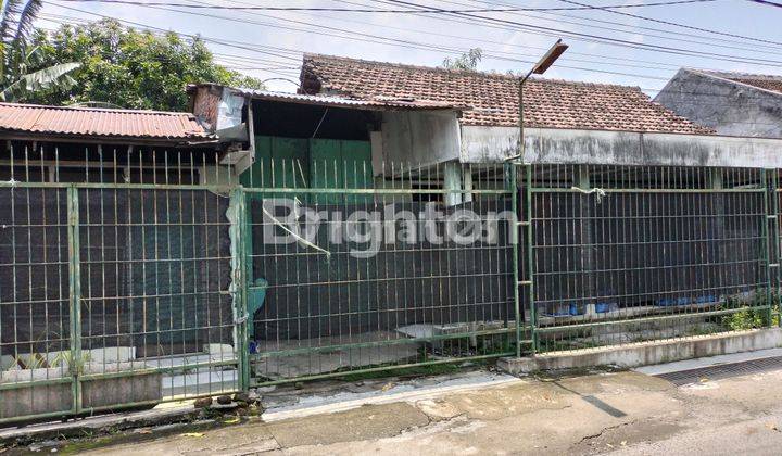 Rumah hitung tanah murah di jalan janur sari no 1