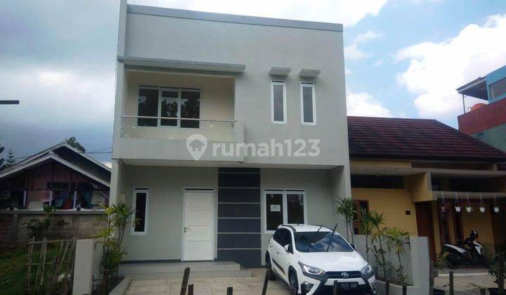 Rumah Baru Cantik Sayap Setiabudi Dekat GH Universal Hotel 1