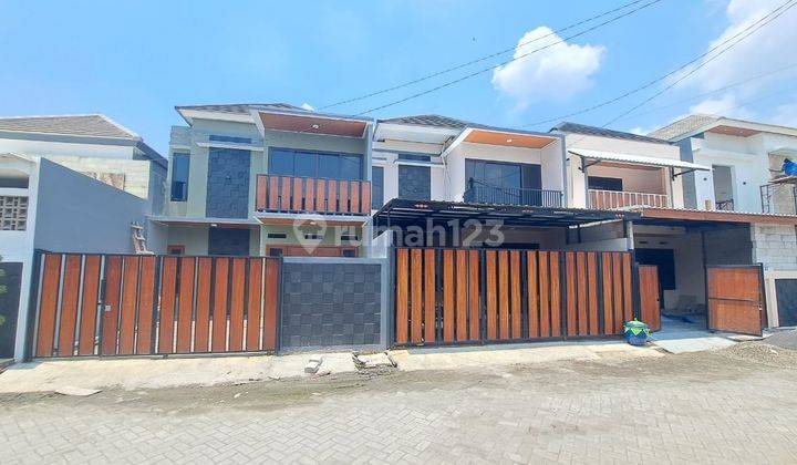 RUMAH BELAKANG NORTHWEST CITRALAND 2 LANTAI 1