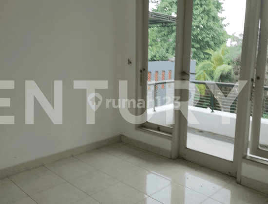 Rumah Bagus 2 Lantai Siap Pakai Semi Furnished Di Deltamas 2