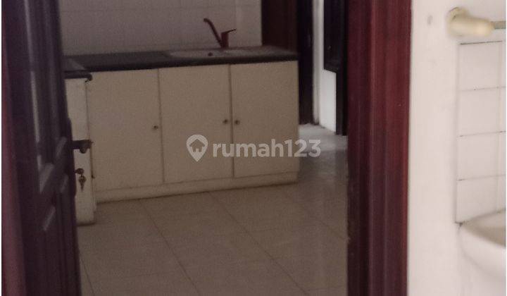 rumah graha famili surabaya butuh renov  2