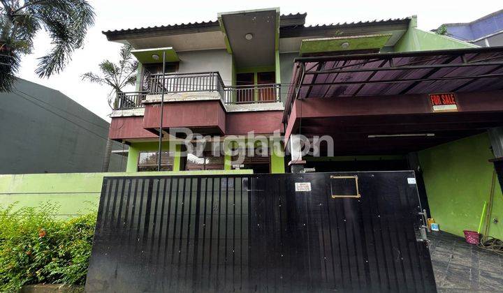 RUMAH KLASIK MINIMALIS - SLIPI S PARMAN 1