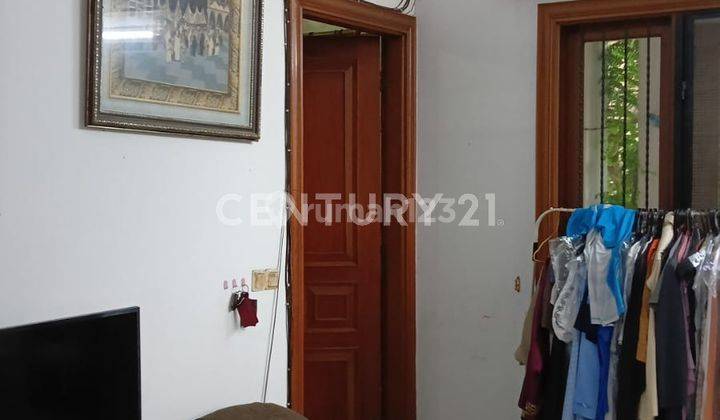 Rumah Bagus 2 Lantai Strategis Di Kebon Jeruk S7389 2