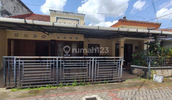 Rumah Tinggal 4 Kamar Lokasi Strategis Dekat Gembira Loka Zoo 1