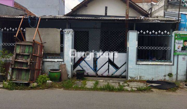 Rumah Di Dekat Sekolah di Pusat Kota Kediri 1