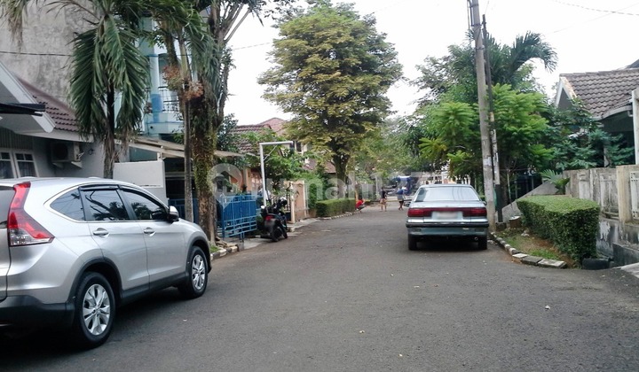 Rumah 2 Lantai minimalis dan Lokasi Strategis @Bintaro Sektor 9 2