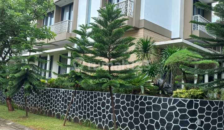Modern, Well-Maintained, and Move-in Ready House in Bintaro Jaya