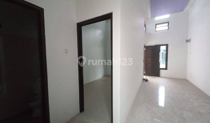 Rumah SHM Murah Ada Carport 10 Mnt Ke Stasiun Bekasi Nego, Bisa Kpr J21076 2