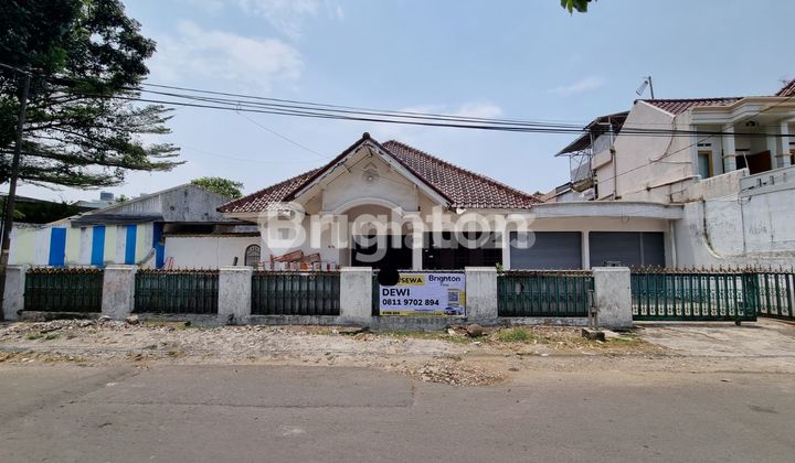 Di Sewakan Rumah Di Premium Area Cocok Untuk Usaha,kantor,hunian.parkir Luas Di Jalur Jl Raya Besar Baranagsiang Tegal Lega